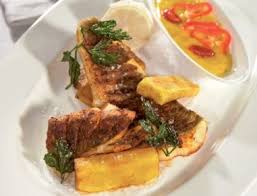 Zander Serbisch Auf Neue Art Mit Bohnen Paprika Salat Rezept Rezept Paprika Salat Salat Rezepte Lebensmittel Essen