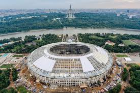Le gazon avait déjà été changé à la hâte en mai 2017 juste avant la coupe des confédérations, mais il s'est rapidement dégradé. La Carte De La Coupe Du Monde De Football 2018 En Russie
