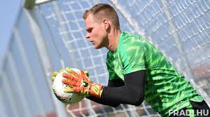 Dénes dibusz is a 29 years old (as of july 2021) professional footballer from hungary. Fradi Hu