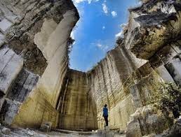 Tempat gurah di bandung kota bandung , jawabarat. Bukit Kapur Sekapuk Tempat Instagenic Yang Tengah Tren Di Gresik Reservasi Travel Blog