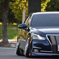 傷がけっこうあるから綺麗にしたい toyota crown crownroyal royal royalsaloon grs210 leonhardiritt beil superstarwheels toyotagram toyot honda accord car suv car
