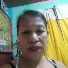 12:41 Vo LTED :4G Data mode 72 (p)) Buy data < UNO CAVITEÑO Beatriz M  Talavera is with Fiftyeight A Patola. 5h Baka may nakakakilala sa aso o o  sa may ari