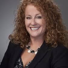 January 3, 2000....exactly 20 years ago today.....I started my first day in  commercial real estate. According to the person who hired me "we only got 2  applications and the other person didn't