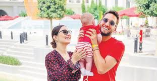 Çalhanoğlu kızı ile olan fotoğrafının altına 'hiç bu kadar. Hakan Calhanoglu Kizi Liya Adina Afrikali Minikleri Sevindirdi Takvim