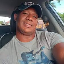 Desaparece un hombre al caer a aguas del Rio Gato en La Romana. Por Francis  Anibal LA ROMANA. Personal de la Defensa Civil buscan desde este fin de  semana a un hombre