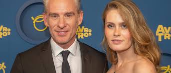 Online ophef over 'monsterlijk grote' zoon van Gary Barlow