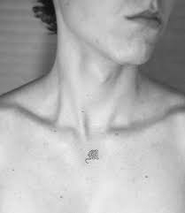 Ama çakmanın bayrak tutanı da olsa isim. 70 Unique Small Tattoo Ideas For Men With Pictures And Body Locations