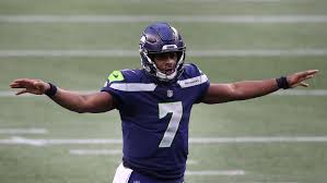 It ranks third among worldwide professional sports leagues by revenue. For The First Time Since 2016 A Russell Wilson Backup Got To Play Extended Garbage Time Field Gulls