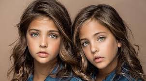 Voici le type de liste que chacun fait dans sa vie, et tout le monde est différent. Ces Deux Petites Filles Etaient Appelees Les Plus Belles Jumelles Du Monde Que Sont Elles Devenues
