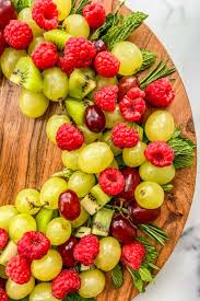 If you're using bananas or . Christmas Fruit Wreath This Healthy Table