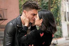 Snippet of skeet and lucy making out in la. Are Riverdale Stars Skeet Ulrich And Lucy Hale Dating