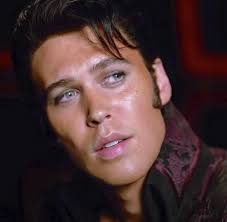 This was my favorite stage of make-up we designed for Austin Butler where  we were able to enhance Austin's features. Baz Luhrmann wanted him more  chiselled and mature for the Vegas years