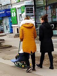 Nu esti singura ce traieste cu impresia ca a existat o vreme in care aveam mai mult timp, sau mai mult control asupra lui. Intretimp La Botanica Buna Ziua Chisinau Facebook