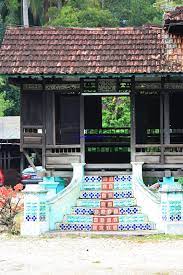 Tangga batu andesit ● minimalis ● modern ● semoga menginspirasi ingin punya tangga seperti ini? Satu Rumah Melaka Bertangga Batu Ini Blog Dr Singa