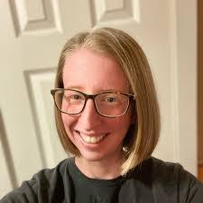 Kimberly Hooper's Instagram, Twitter & Facebook