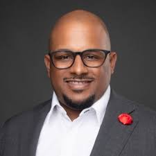 Just wrapped up my first Dreamforce experience and wow what a whirlwind 🌪️  Hats off to the entire Vonage events team for putting together an  incredible hub that essentially took over the