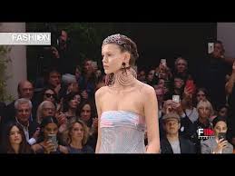 A collection of giorgio armani privé, giorgio armani and emporio armani runway and backstage videos. Giorgio Armani Spring Summer 2020 Milan Fashion Channel Youtube