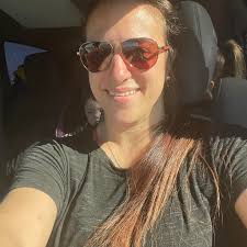 Pool vacuum for gunite pool with pebble tech