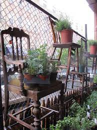 Use These Organic Gardening Tips For Your Garden Useful Garden Ideas And Tips Urban Garden Garden Center Garden Center Displays