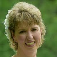 Lisa Brunelle's Instagram, Twitter & Facebook