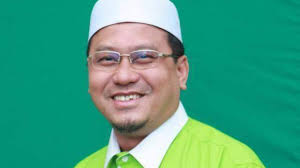 Projek kereta nasional ketiga yang dicetuskan bekas perdana menteri, tun dr mahathir mohamad akan diteruskan meskipun berlakunya pertukaran pucuk pimpinan negara ketika ini. Tempatkan Projek Kereta Nasional Ketiga Di T Ganu