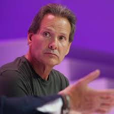 How a Surprise CEO Change at Verizon Rattled the Wireless Industry