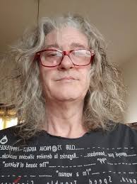 Una máquina que funciona hace más de 35 años. “La máquina de hacer cagadas” 