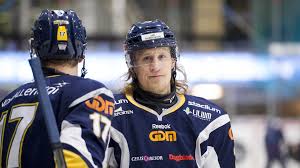 Hockeyprofilen ryter ifrån