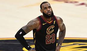 Lebron James Dwyane Wade Says The Cleveland Cavaliers Star Will Consider His Family Before Making A Decision Lebron James Lakers Lebron James Lebron