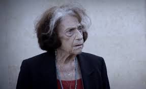 אצלנו בחנות נכין עבורכם זרי פרחים מיוחדים, זרי כלה מרהיבים סידורי פרחים לאוהבים המביעים אהבתם בפרחים. Xtnrzyscrdt4fm