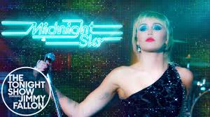 verse 1 yeah, it's been a long night and the mirror's telling me to go home but it's been a long time since i felt this good on my own (uh) lotta years went by with my. Miley Cyrus Midnight Sky The Global Herald