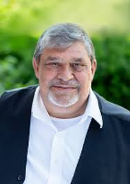 Steven Essenburg's Instagram, Twitter & Facebook