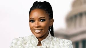 Kaye Cameron's Instagram, Twitter & Facebook