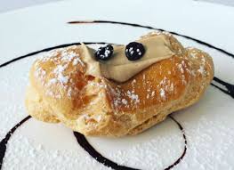 Dolci Napoletani Da Non Perdere La Ricetta Dello Choux Al Caffe O Bigne Al Caffe