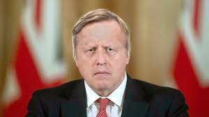 With long ruffled blonde hair, boris johnson often stands out for his tresses. It Was For Uh Medical Reasons Says Doctor To Boris Johnson Explaining Why They Had To Give Him Haircut