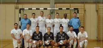 Das spielfeld ist rechteckig und wird mit linien gekennzeichnet. Futsal Lowen Starten In Ihre 2 Saison