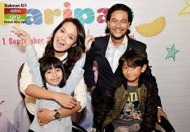 Adakah haikal dan nini akan berjaya menyatukan pasangan kekasih lisa dan hairi? Strawberi Karipap Home Facebook