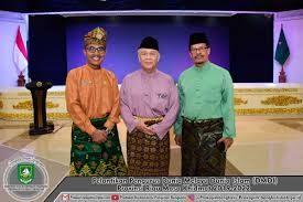 Masjid dibakar di yerussalem hingga ledakan beirut. Pelantikan Pengurus Dunia Melayu Dunia Islam Dmdi Provinsi Riau Masa Khidmat 2019 2022