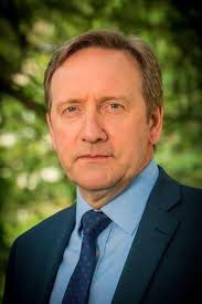 𝗦𝗔𝗬 𝗬𝗘𝗦 𝗜𝗙 𝗬𝗢𝗨 𝗟𝗢𝗩𝗘 MIDSUMMER 🎸❤️