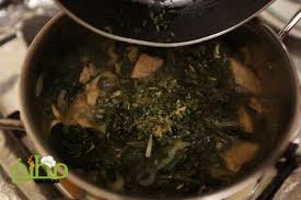 طريقة عمل ملوخية ورق بالدجاج خطوة بخطوة بالصور وصفات طبخ وصفات دجاج Cooking Recipes Recipes Cooking