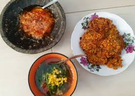 1 ikat bayam, ambil daunnya saja 1 buah jagung, potong/. Resep Lezat Sayur Bayam Bening Perkedel Jagung Oats Sambal Bawang Kemiri