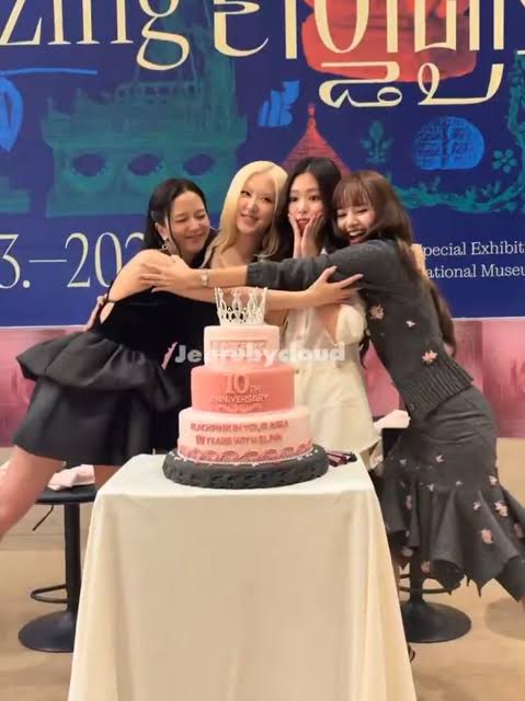HAPPY 10TH ANNIVERSARY BLACKPINK🖤💖 ALWAYS WITH LISA #10YearsWithBP_LISA #LISA #blackpink #BLACKPINK10thAnniversar