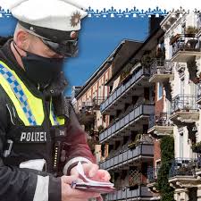 Private hochschulen haben ein ebenso qualifiziertes lehrprogramm. Coronavirus Lockdown In Hamburg Polizei Kontrollen In Wohnungen Hamburg