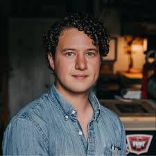 Stephen Crofts's Instagram, Twitter & Facebook