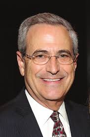 LARRY BUCK HONORED WITH JOYCE PROLER SCHECHTER SPIRIT OF LIFE AWARD