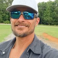 Looking for Anderson recommendation for painting a small bathroom.