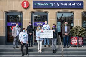 L'équipe du Luxembourg City Tourist Office soutient l'association ...