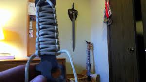 Some like to braid necklaces (4 cords seem to be the most popular), while others enjoy making leashes, bracelets, even belts. How To Easily Wrap A Knife With Paracord Youtube