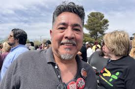 As Democrats look for a fighter, Bernie Sanders is striking a chord