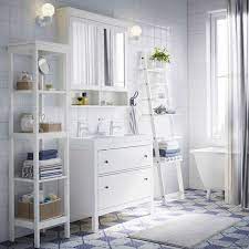 Il suffit de la déposer à la place voulue et il. Etagere Salle De Bain Ikea Rangement Meuble Salle De Bain Pas Cher Small Bathroom Remodel White Bathroom Ikea Bathroom